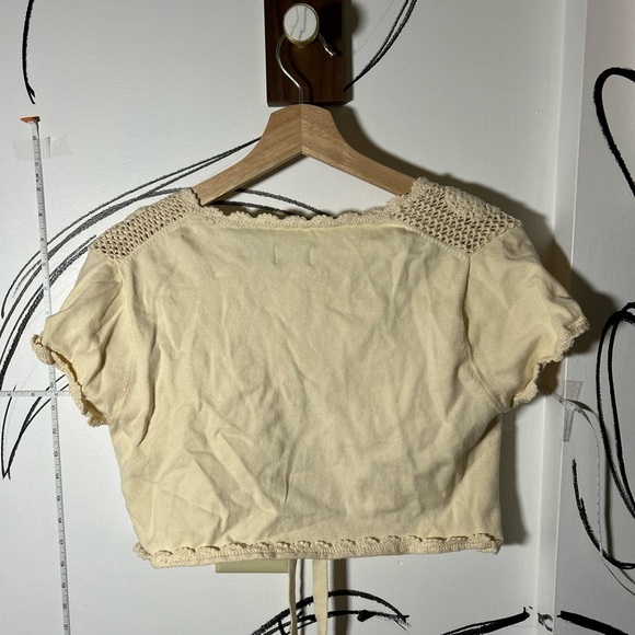 Nicole by Nicole Miller Crocheted Cropped Short Sleeve Sweater w/Tie, Size Lar - Picture 7 of 7